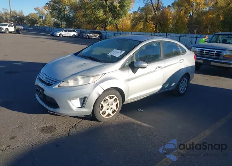 2011 Ford Fiesta Se z USA, uszkodzony, nr VIN 3FADP4BJ1BM204998